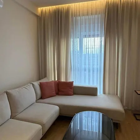 Luxe Tirana